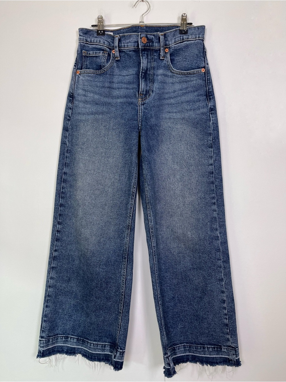 GAP Women’s High-Rise Stride Ankle Jeans Medium Indigo Size 26‎ Frayed Hem - Picture 10 of 11
